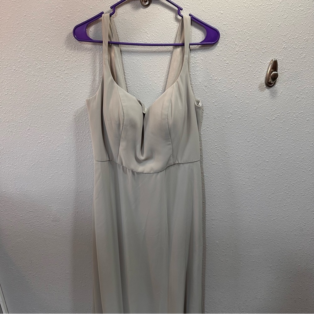 NWT Kanali K Platinum Bridesmaid Chiffon Dress Style 1820 Size 16